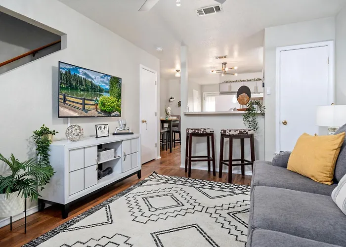 Zroyal 2br Mid-term Housing Near Ft Cavazos - Ideal For Tdy, Travel Nurses, Contractors, And Extended Killeen